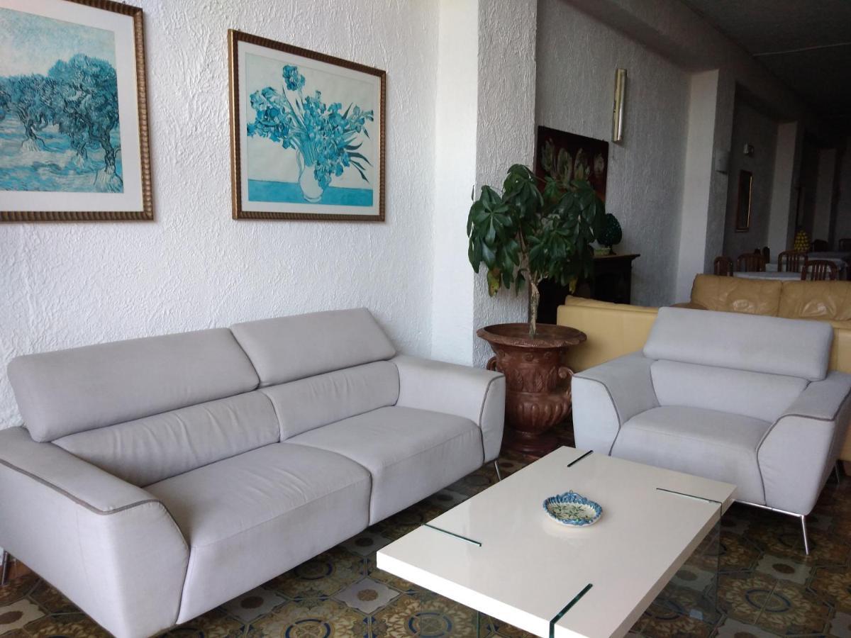 Costa Azzurra Hotel