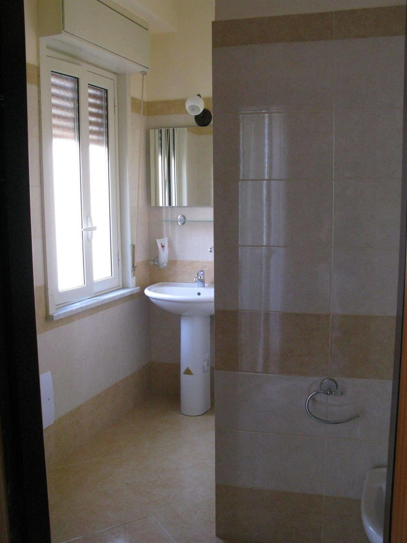 Costa Azzurra Hotel 2*